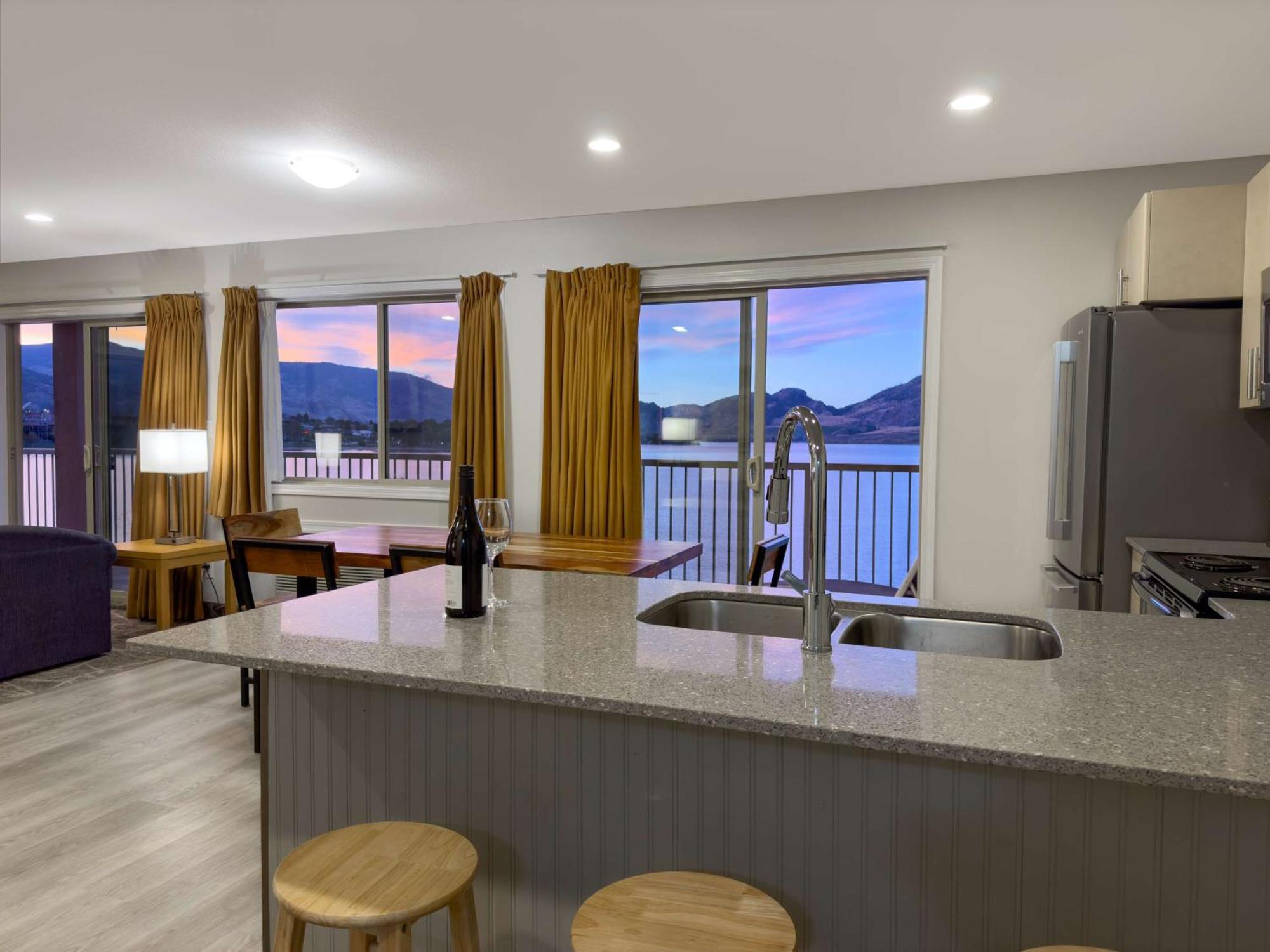 Coast Hotel